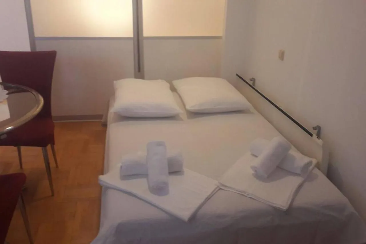 Apartment Jela سيلتسي